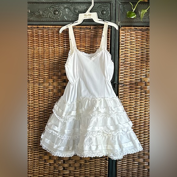 Her Majesty Girls Size 4 Crinoline slip - Picture 6 of 10